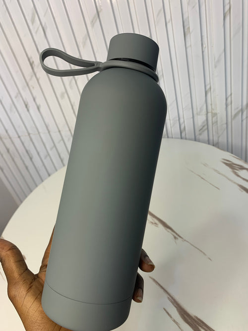 Bouteille isotherme pour boissons chaudes et froides
